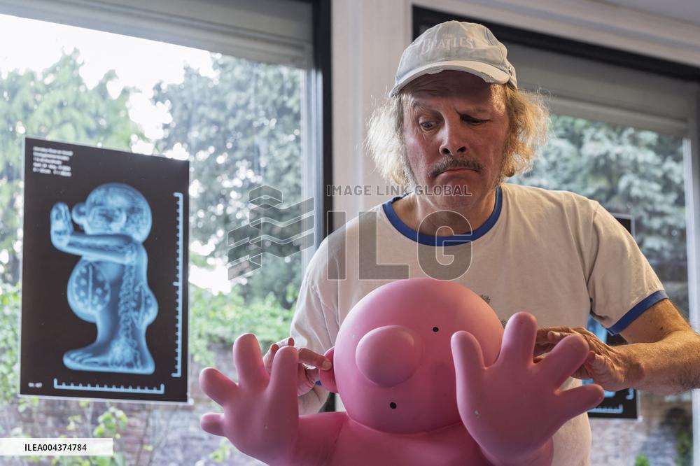 Philippe Katerine Exhibition Opens for Lille3000 Fiesta - Lille