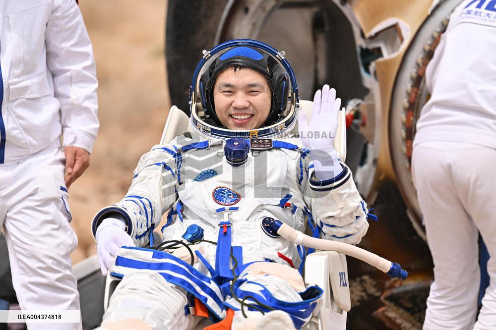 Shenzhou 19 Return Capsule Touches Down On Earth - China