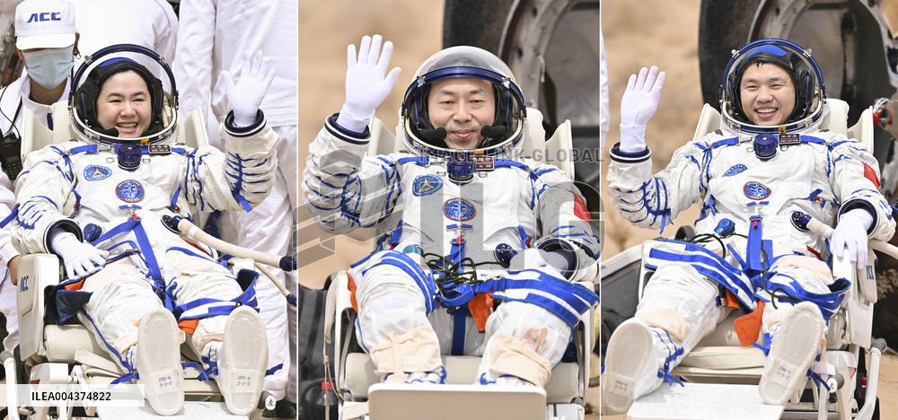 Shenzhou 19 Return Capsule Touches Down On Earth - China