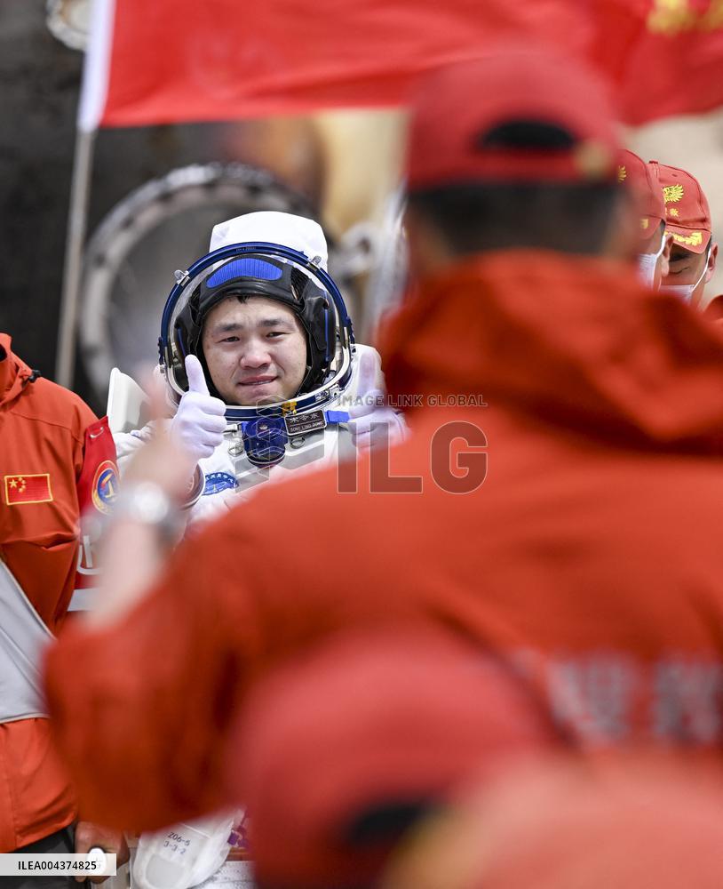 Shenzhou 19 Return Capsule Touches Down On Earth - China
