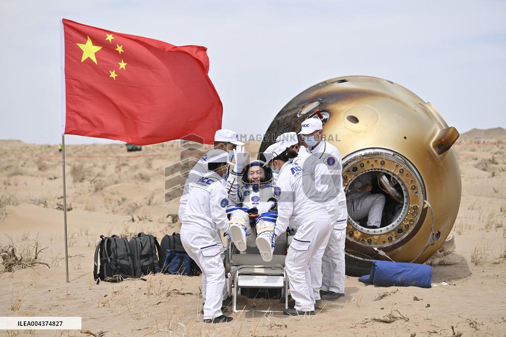 Shenzhou 19 Return Capsule Touches Down On Earth - China