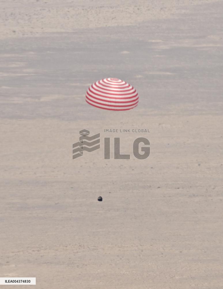 Shenzhou 19 Return Capsule Touches Down On Earth - China