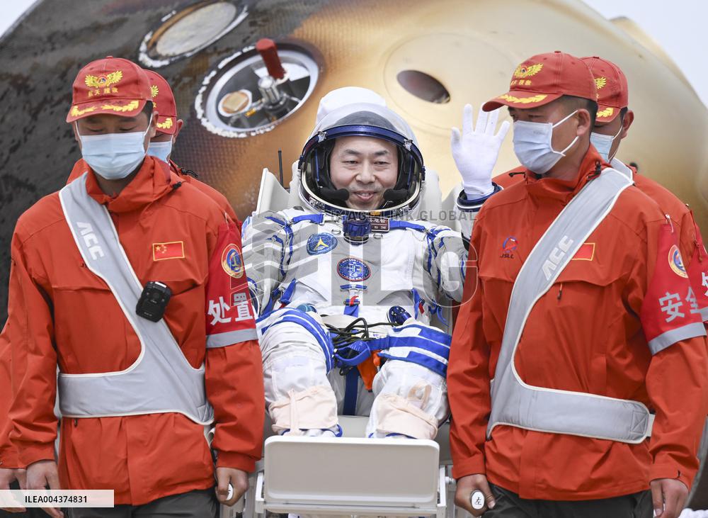 Shenzhou 19 Return Capsule Touches Down On Earth - China