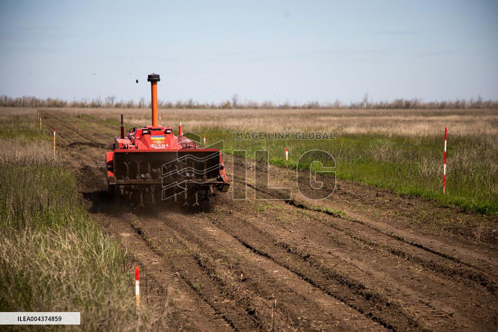 Demining in Mykolaiv region