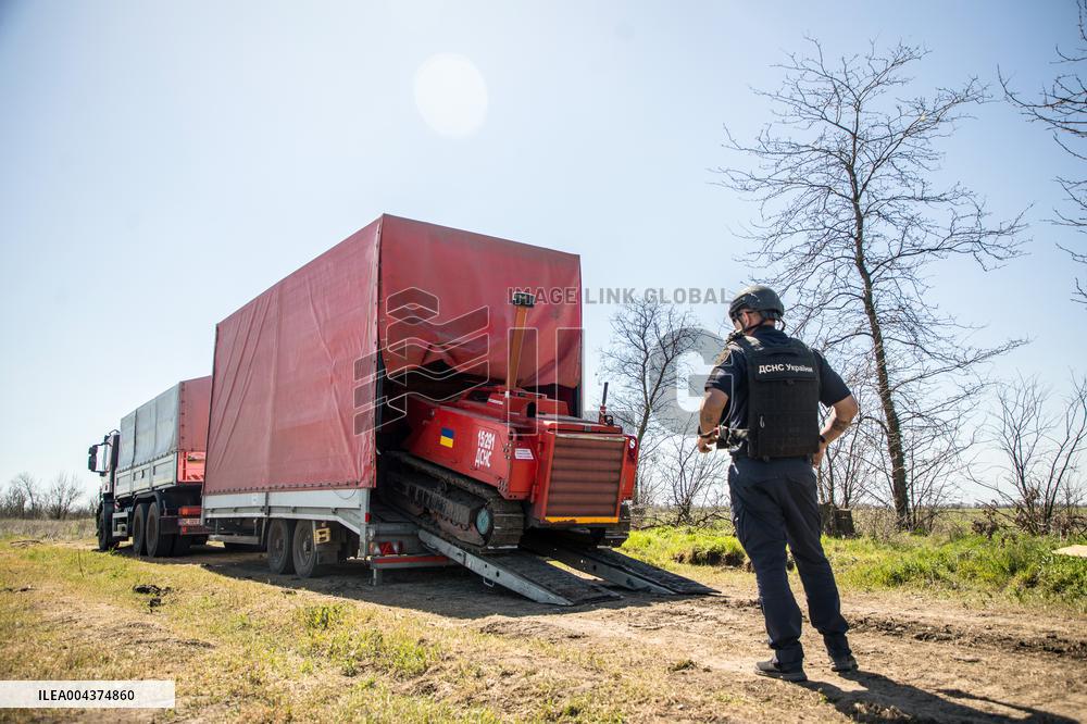 Demining in Mykolaiv region