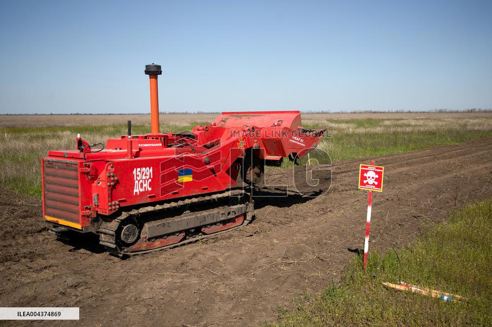 Demining in Mykolaiv region
