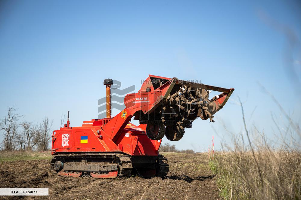 Demining in Mykolaiv region