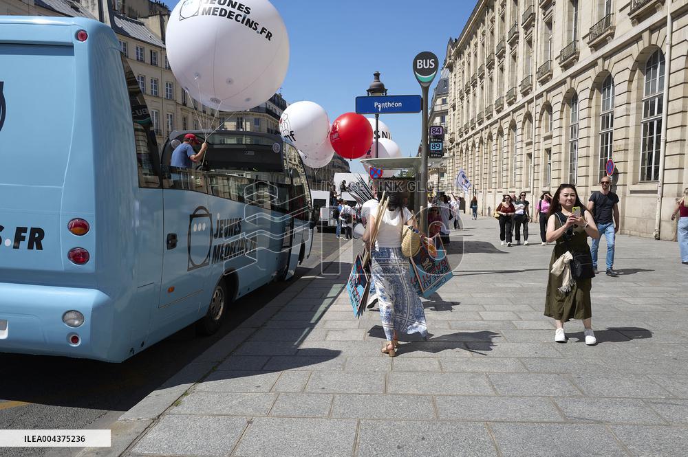 Rally Against the Garot Bill - Paris
