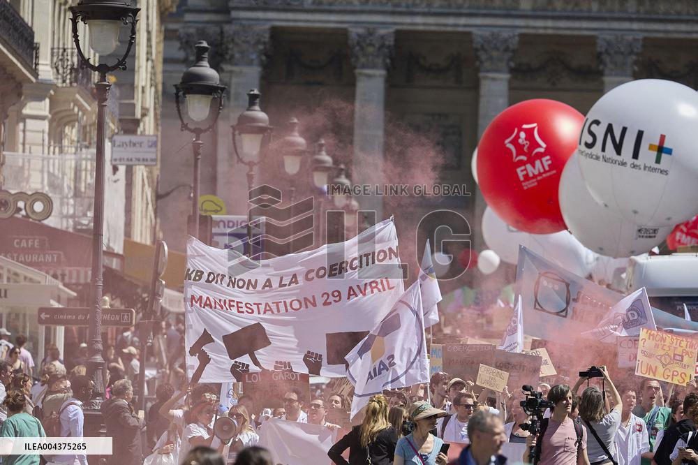 Rally Against the Garot Bill - Paris