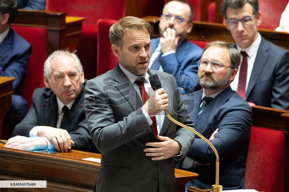 Questions to the government at the National Assembly - Paris RL