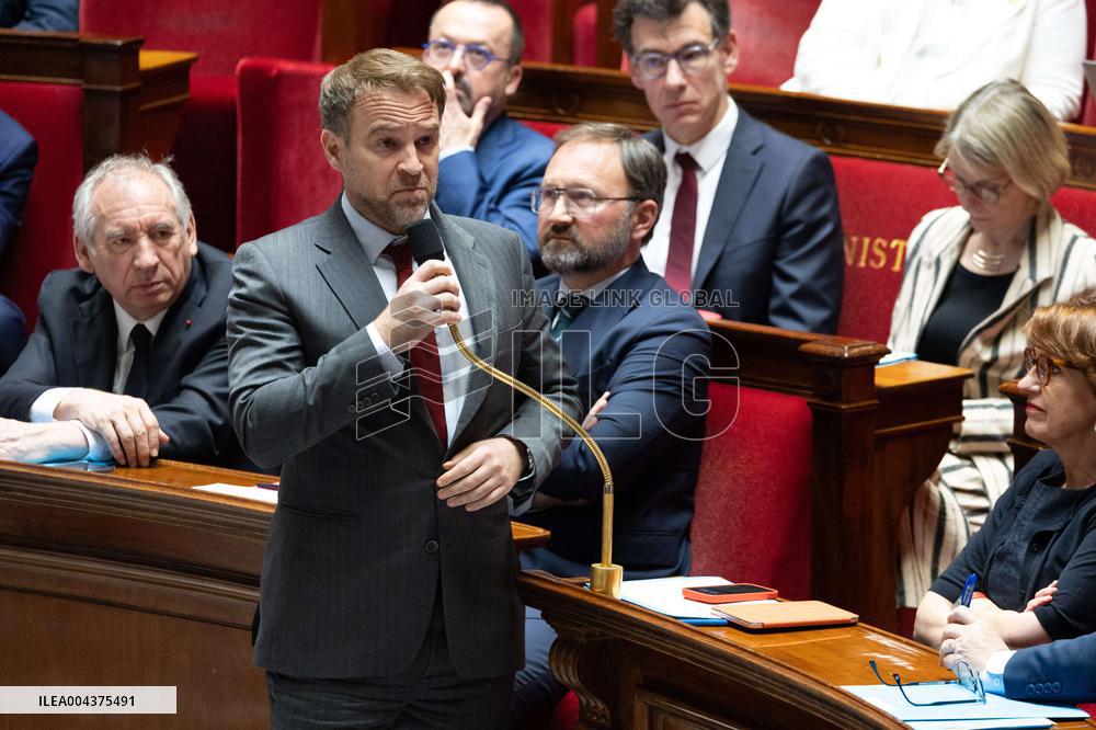 Questions to the government at the National Assembly - Paris RL