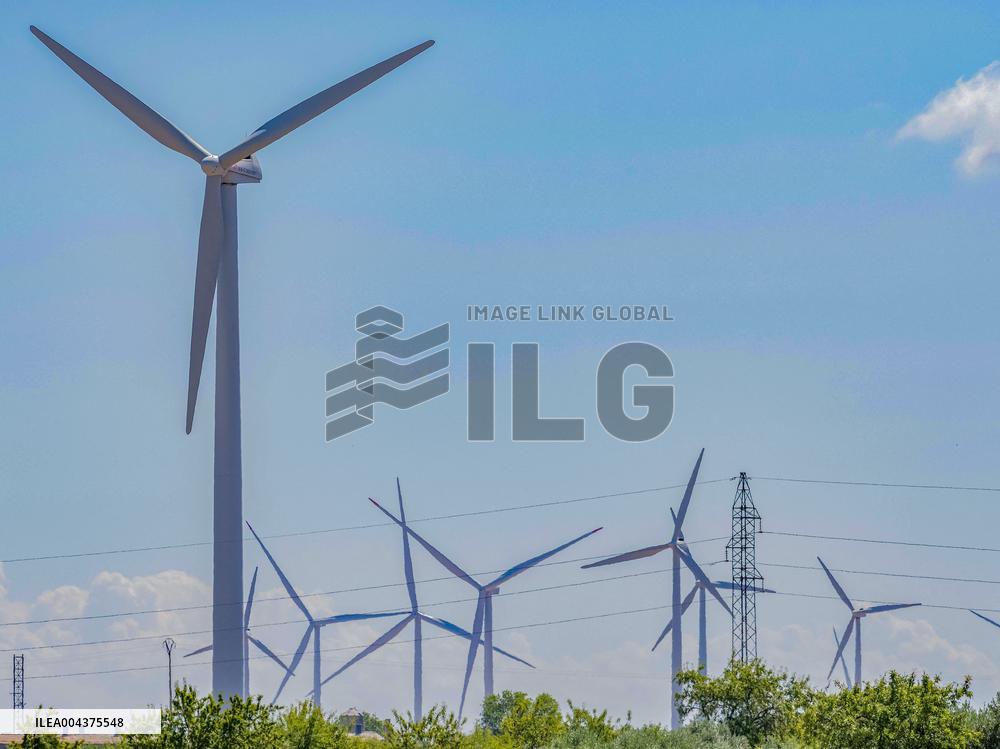 Wind Farm In  Zaragoza - Spain