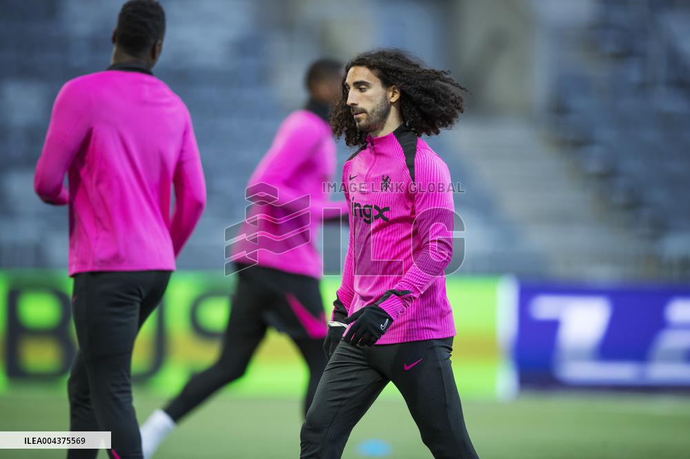 SOCCER CONFRENCE LEAGUE CHELSEA TRAINING