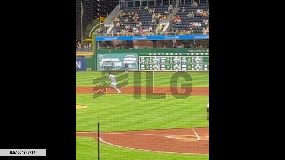 US: Baseball Fan Falls From Stands During Game at PNC Park in Pittsburgh 2
