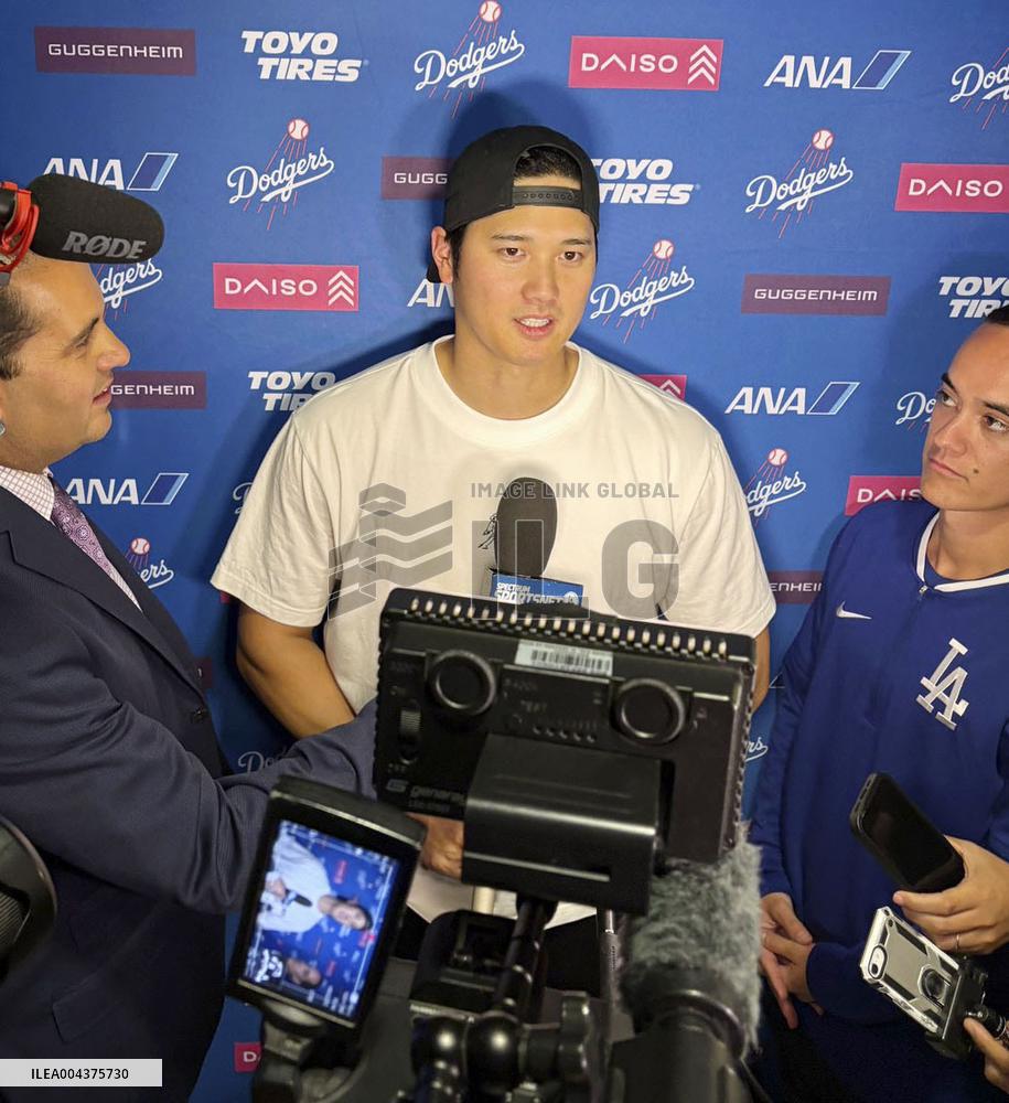 Baseball: Marlines vs. Dodgers