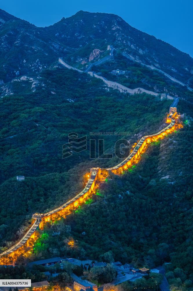 Badaling Great Wall Night Tour in Beijing