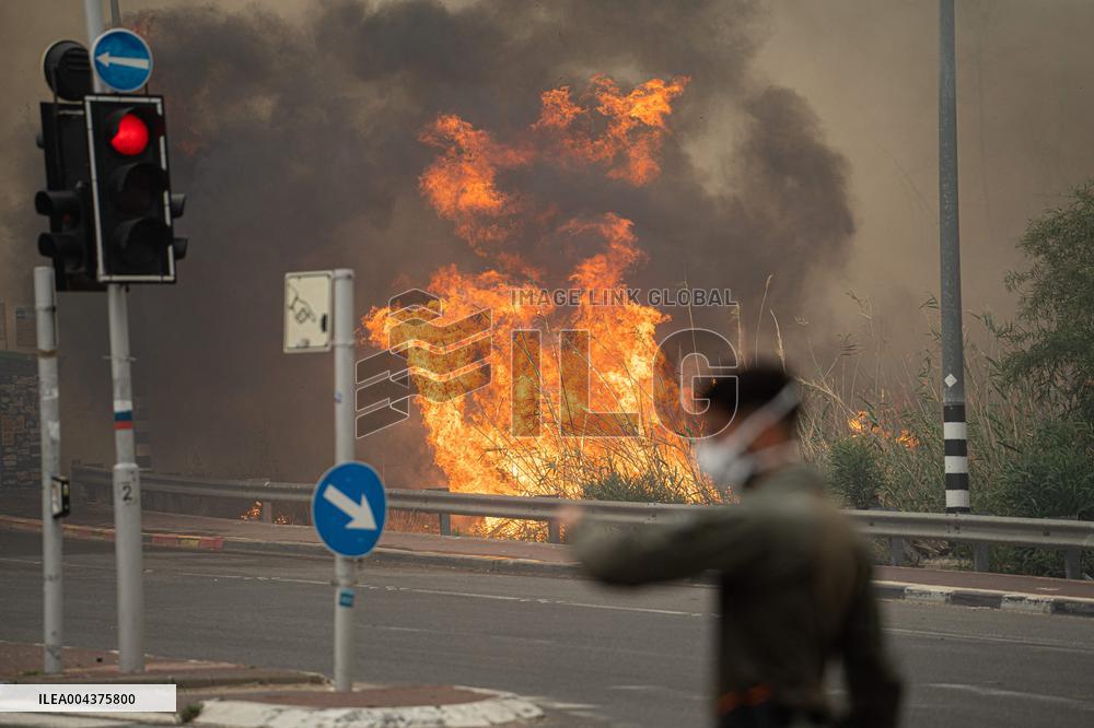 Wildfires Rage Outside Jerusalem - Israel