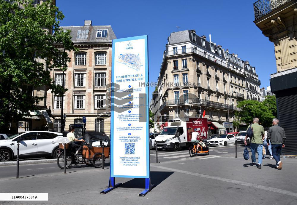 Illustration Limited Traffic Zone - Paris