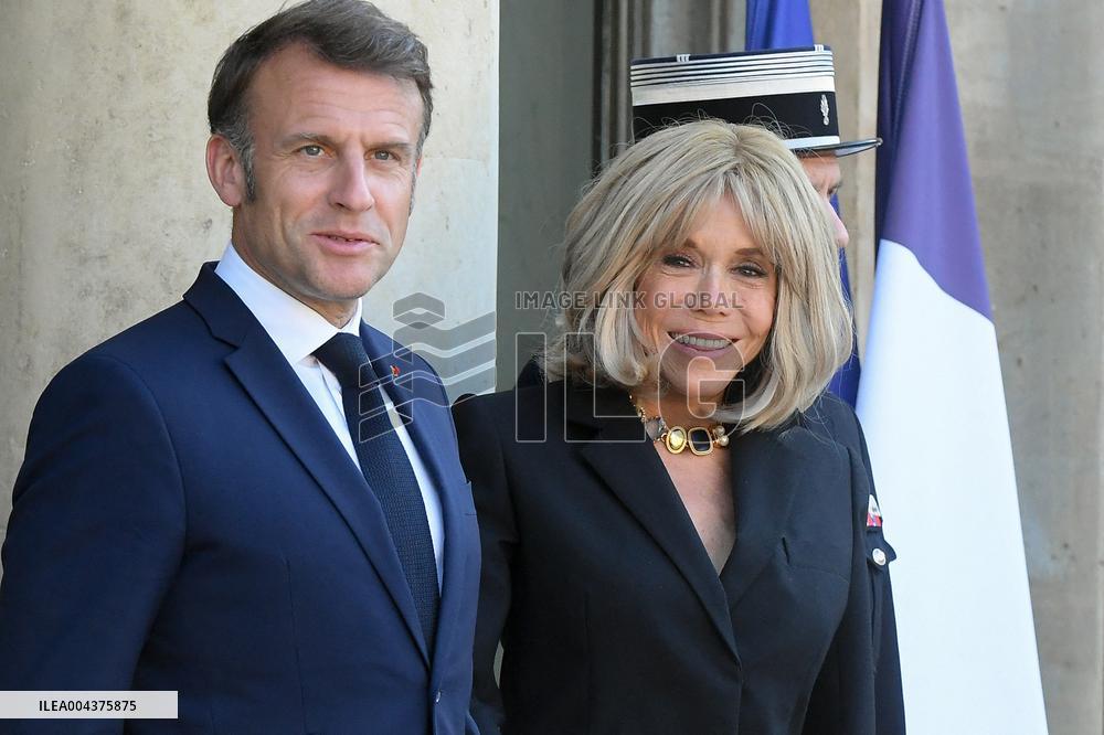 Macron Welcomes Scholz - Paris