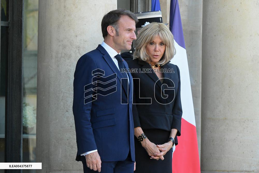 Macron Welcomes Scholz - Paris