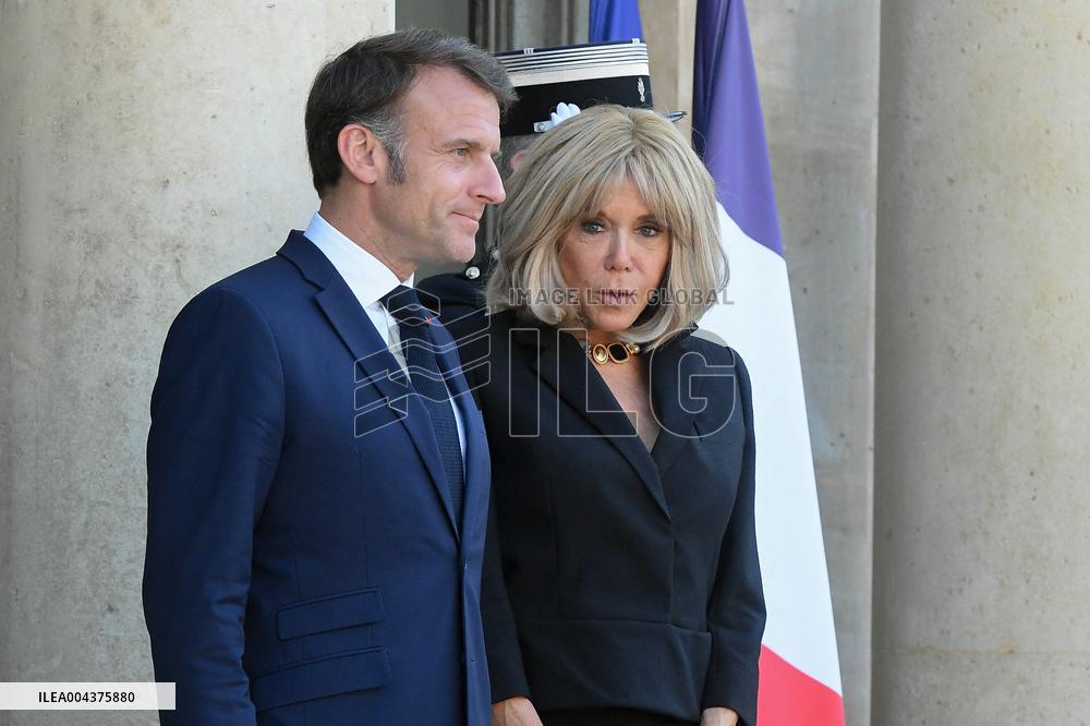 Macron Welcomes Scholz - Paris