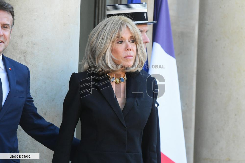 Macron Welcomes Scholz - Paris