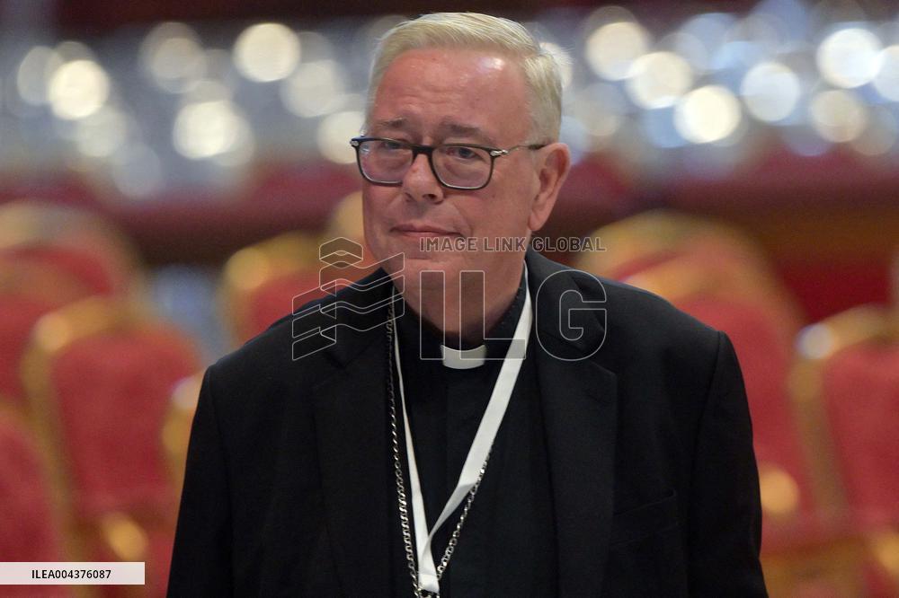 Mass On Fifth Days of Mourning for Late Pope Francis - Vatican