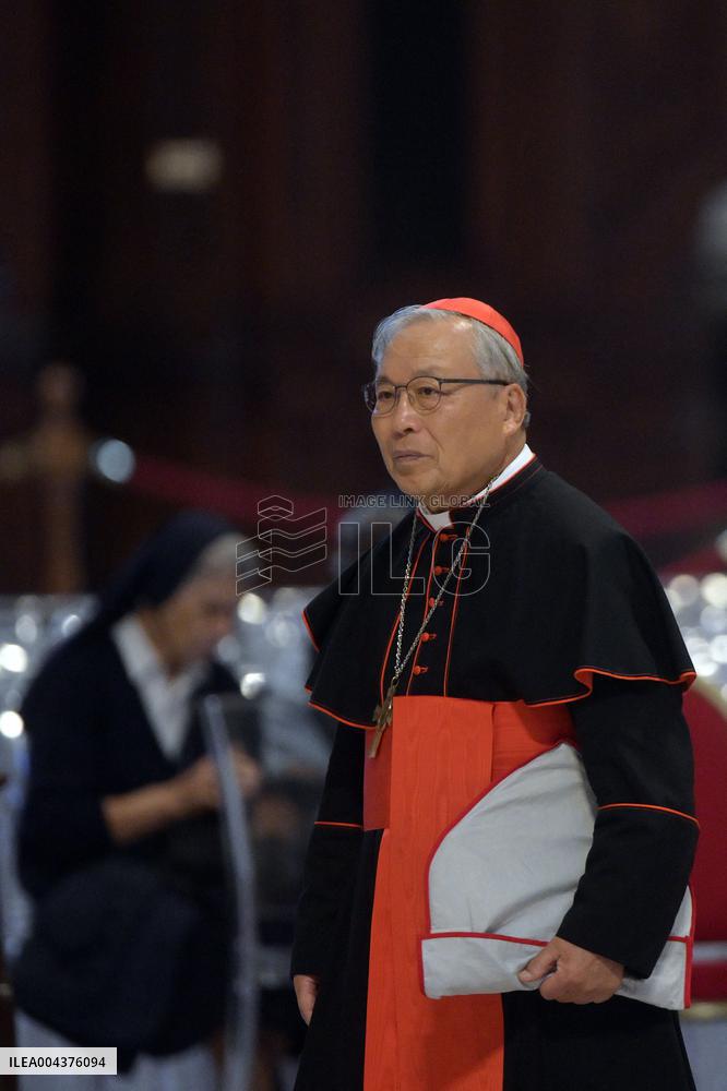 Mass On Fifth Days of Mourning for Late Pope Francis - Vatican
