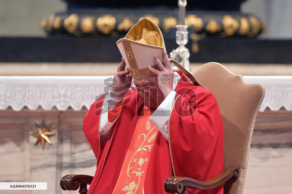 Mass On Fifth Days of Mourning for Late Pope Francis - Vatican