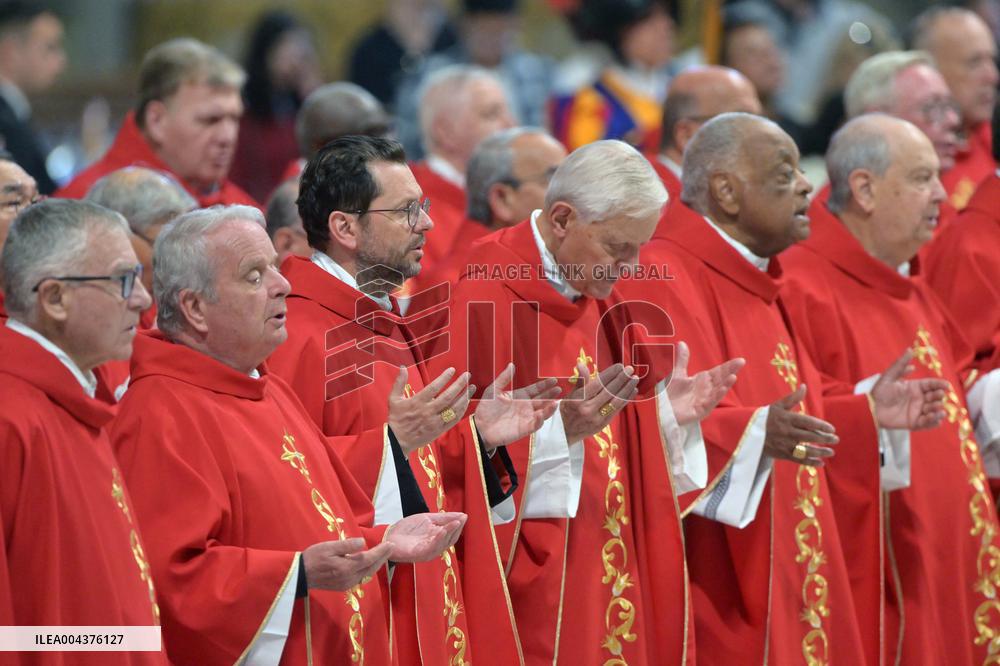 Mass On Fifth Days of Mourning for Late Pope Francis - Vatican