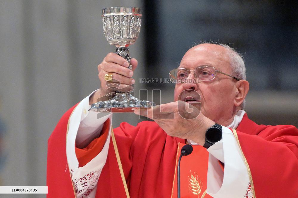Mass On Fifth Days of Mourning for Late Pope Francis - Vatican