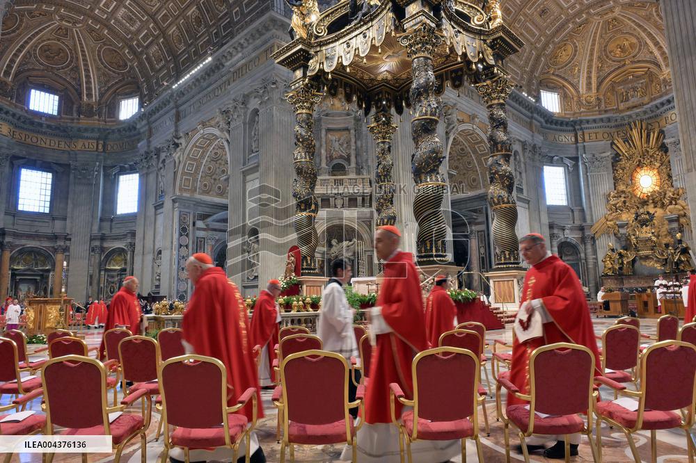 Mass On Fifth Days of Mourning for Late Pope Francis - Vatican