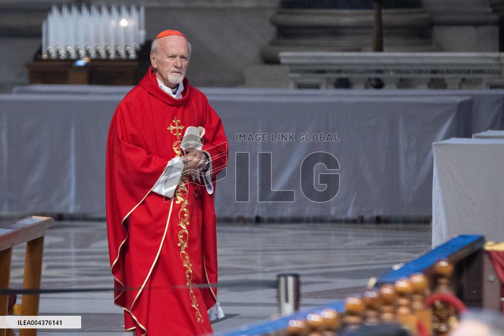 Mass On Fifth Days of Mourning for Late Pope Francis - Vatican