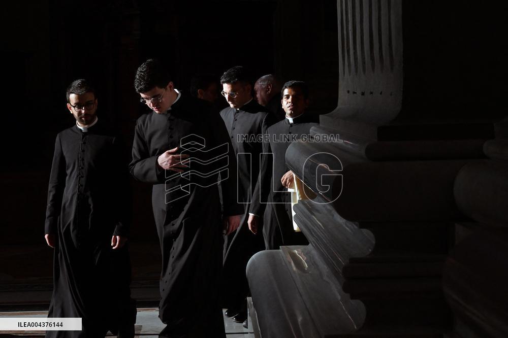 Mass On Fifth Days of Mourning for Late Pope Francis - Vatican