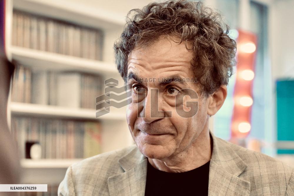 Etienne Klein Portrait - Strasbourg