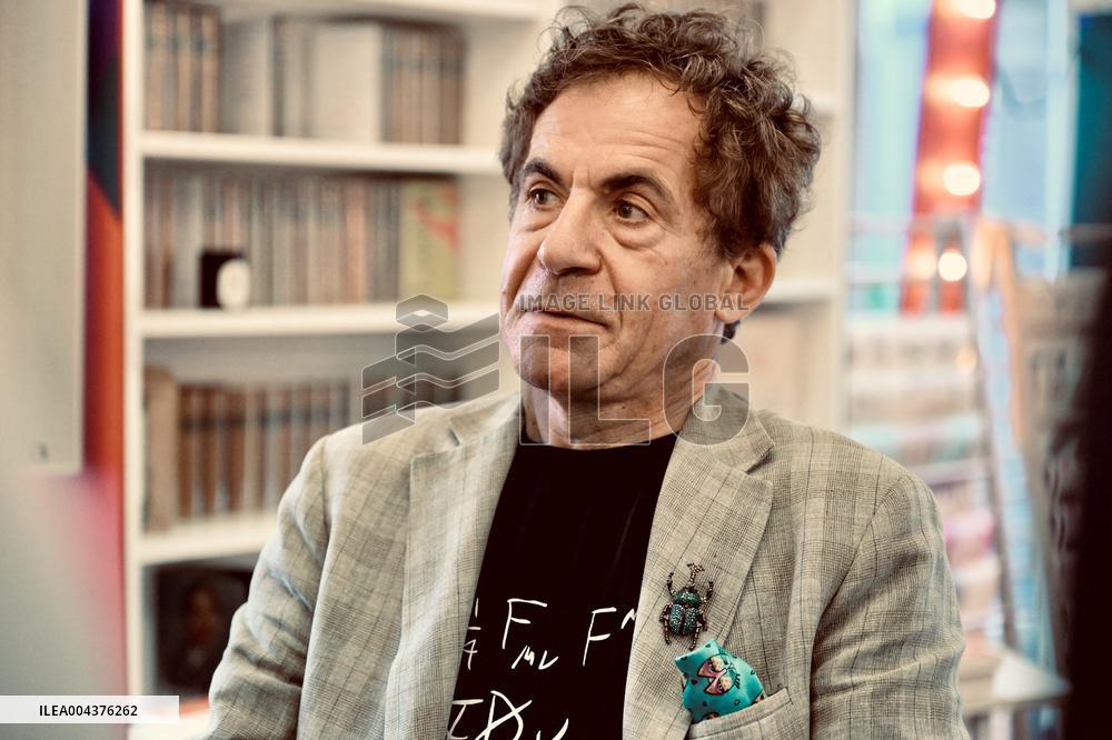 Etienne Klein Portrait - Strasbourg