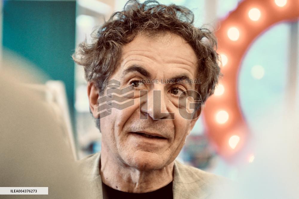 Etienne Klein Portrait - Strasbourg