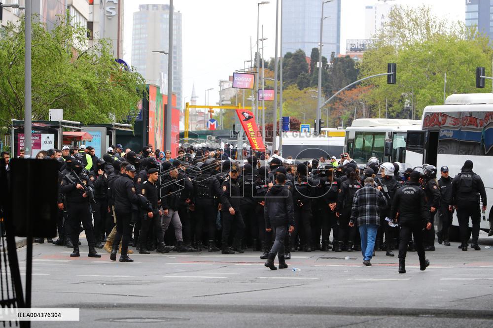 Police Arrest Demonstrators Of May Day March - Istanbul
