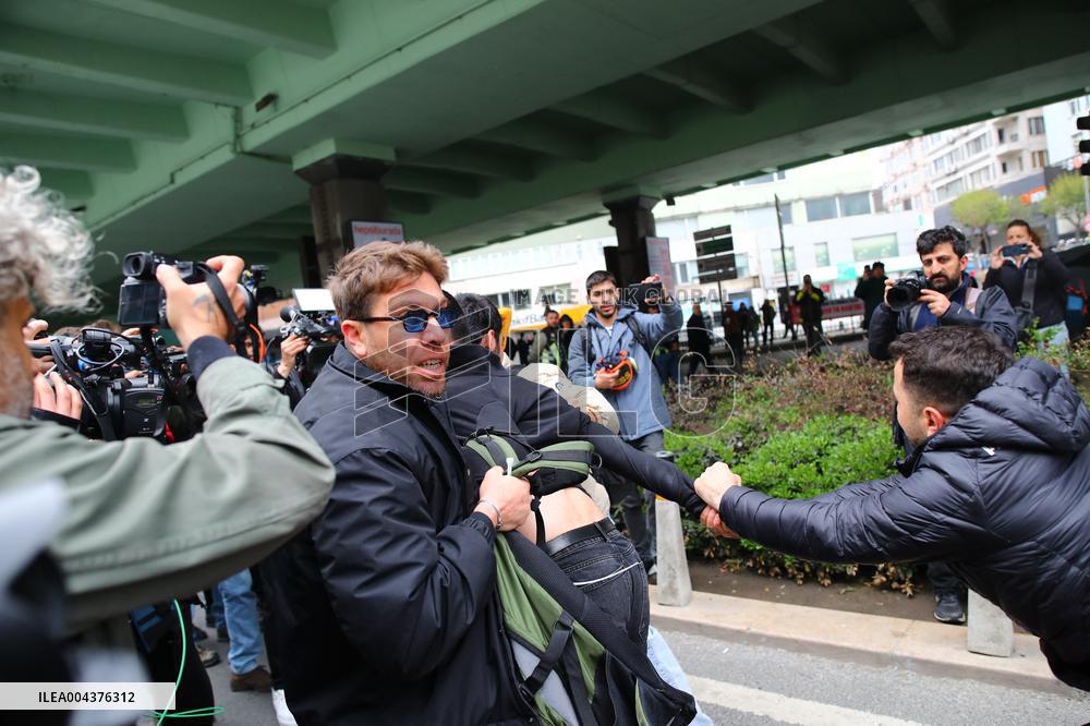 Police Arrest Demonstrators Of May Day March - Istanbul