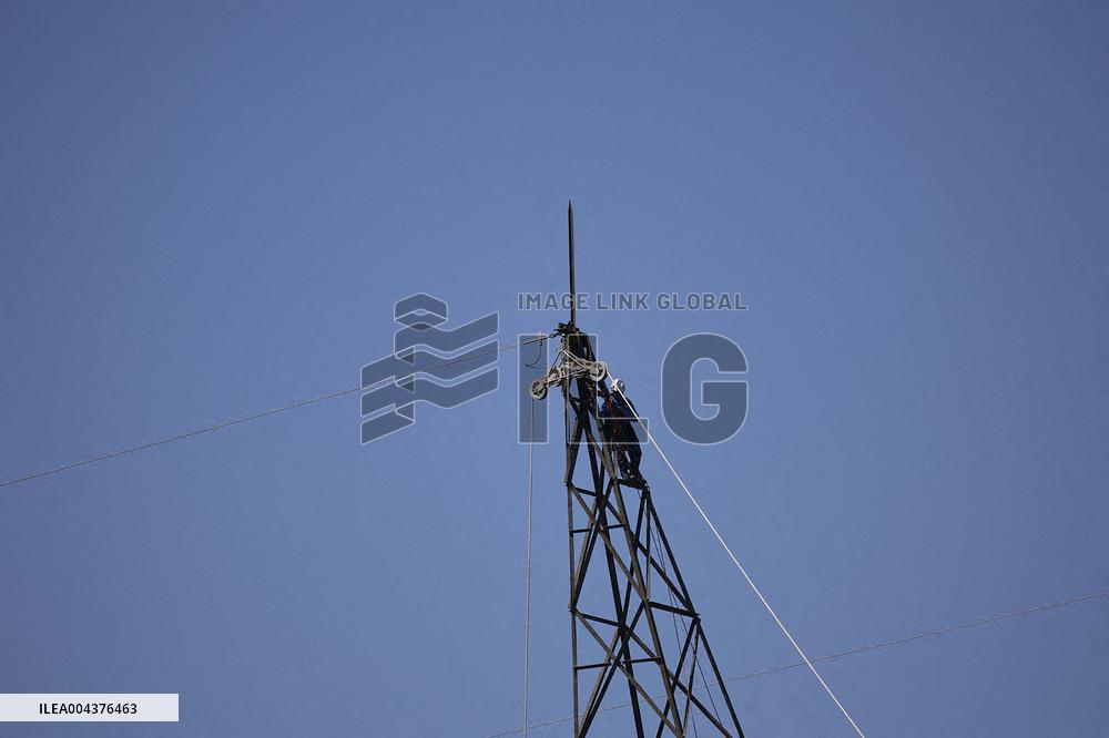 Installation of A High-Voltage Line - Essonne