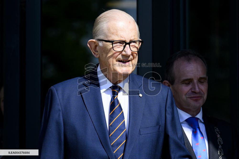 Princess Margriet Opens Exhibition Indigenous Liberators - Netherlands
