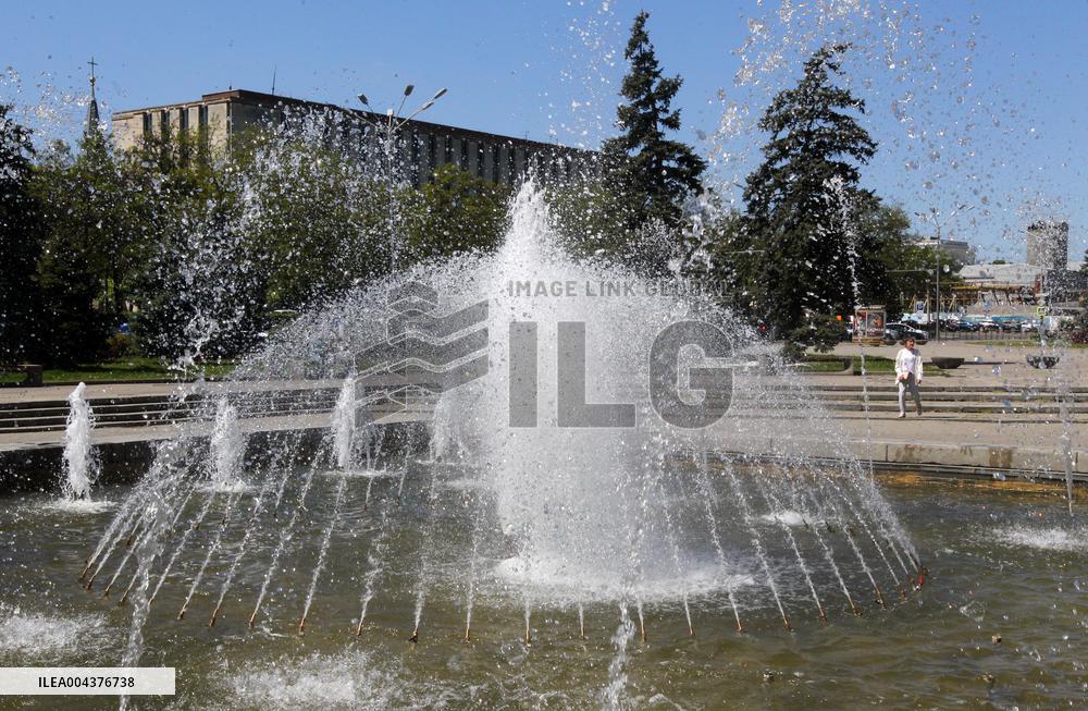 Fountains spring to life in Dnipro