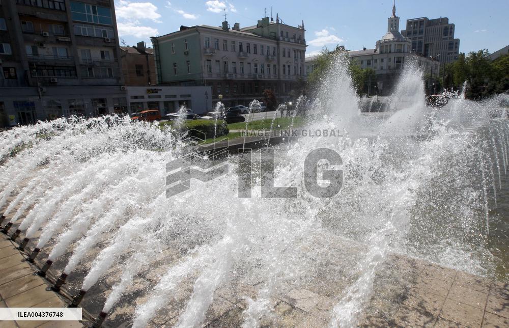 Fountains spring to life in Dnipro