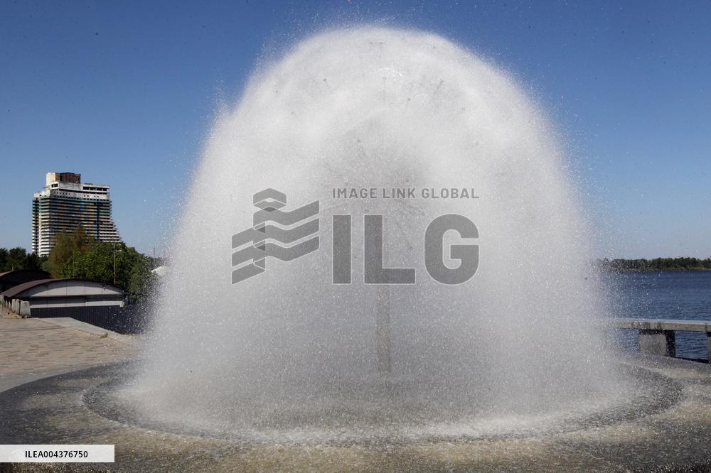 Fountains spring to life in Dnipro