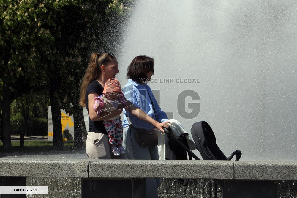 Fountains spring to life in Dnipro