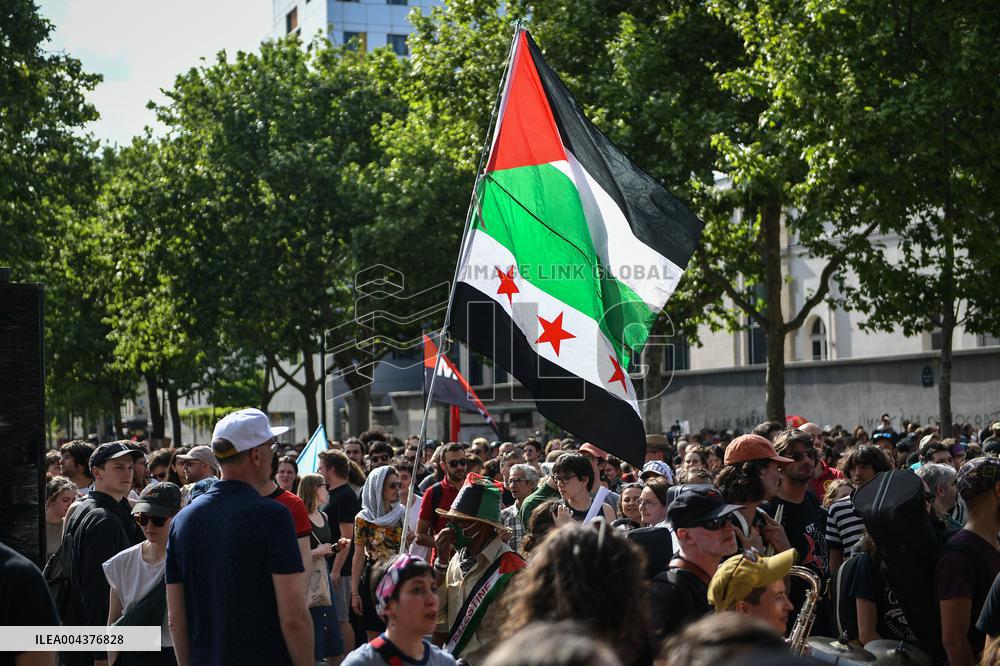 May Day Rally in Paris FA