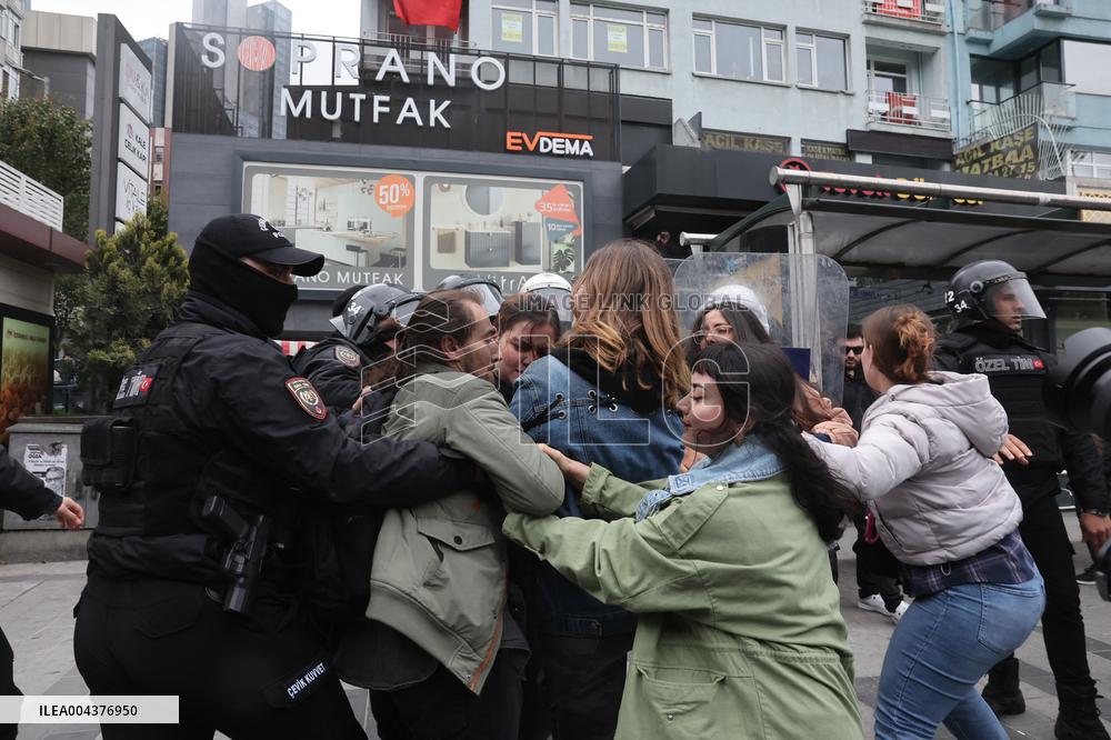 Clashes on May Day March - Istanbul