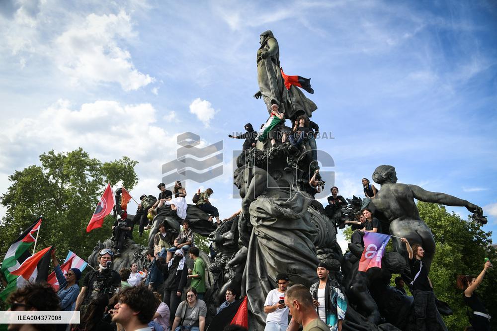 May Day Rally in Paris FA