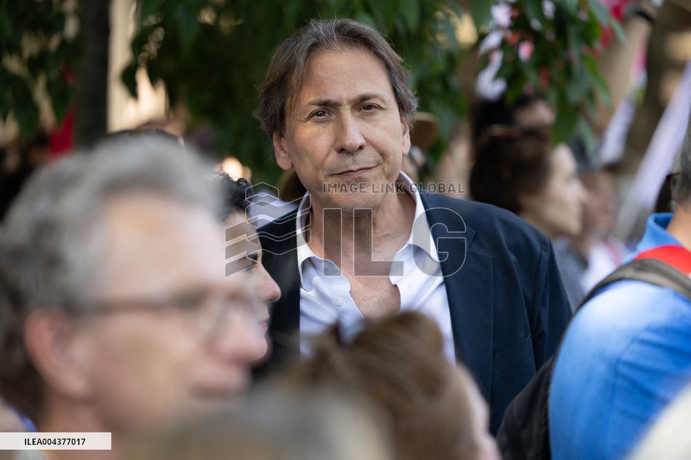 Socialist Party exfiltrated from Labour Day Rally - Paris RL