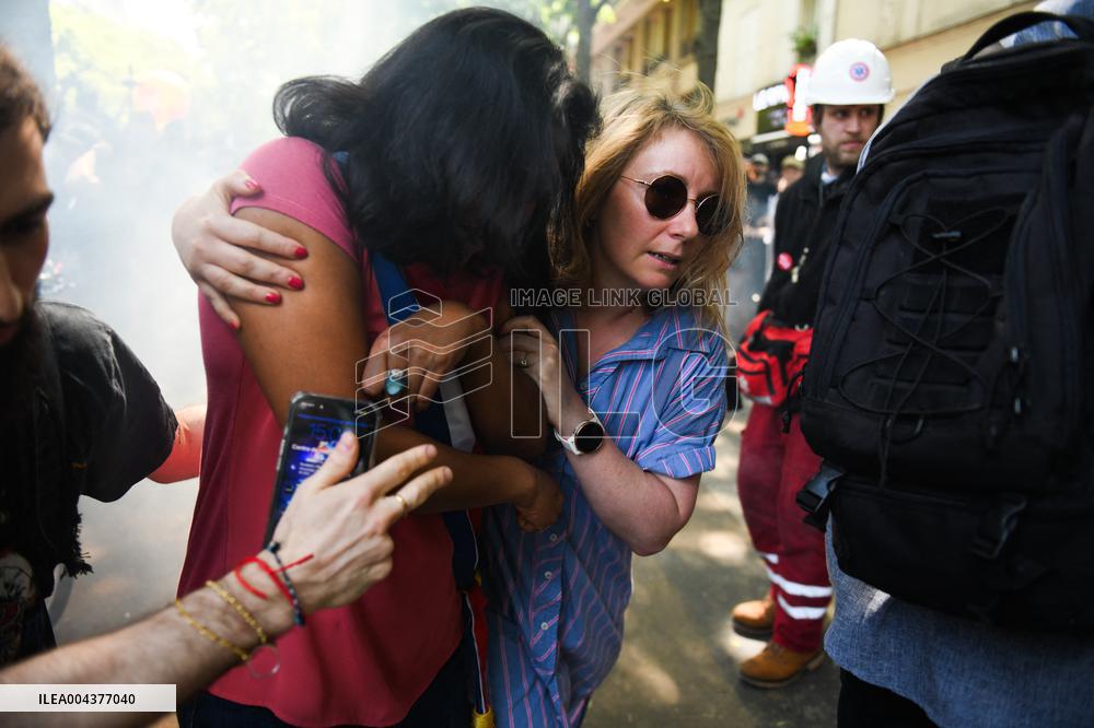 Socialist Deputy Victim of Mortar Explosion - Paris